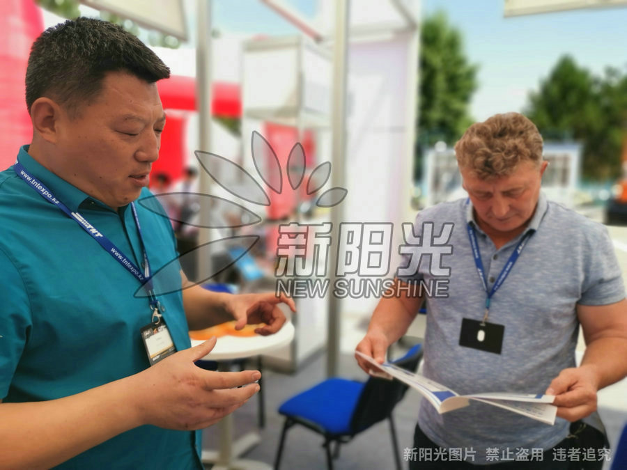 戳我试试